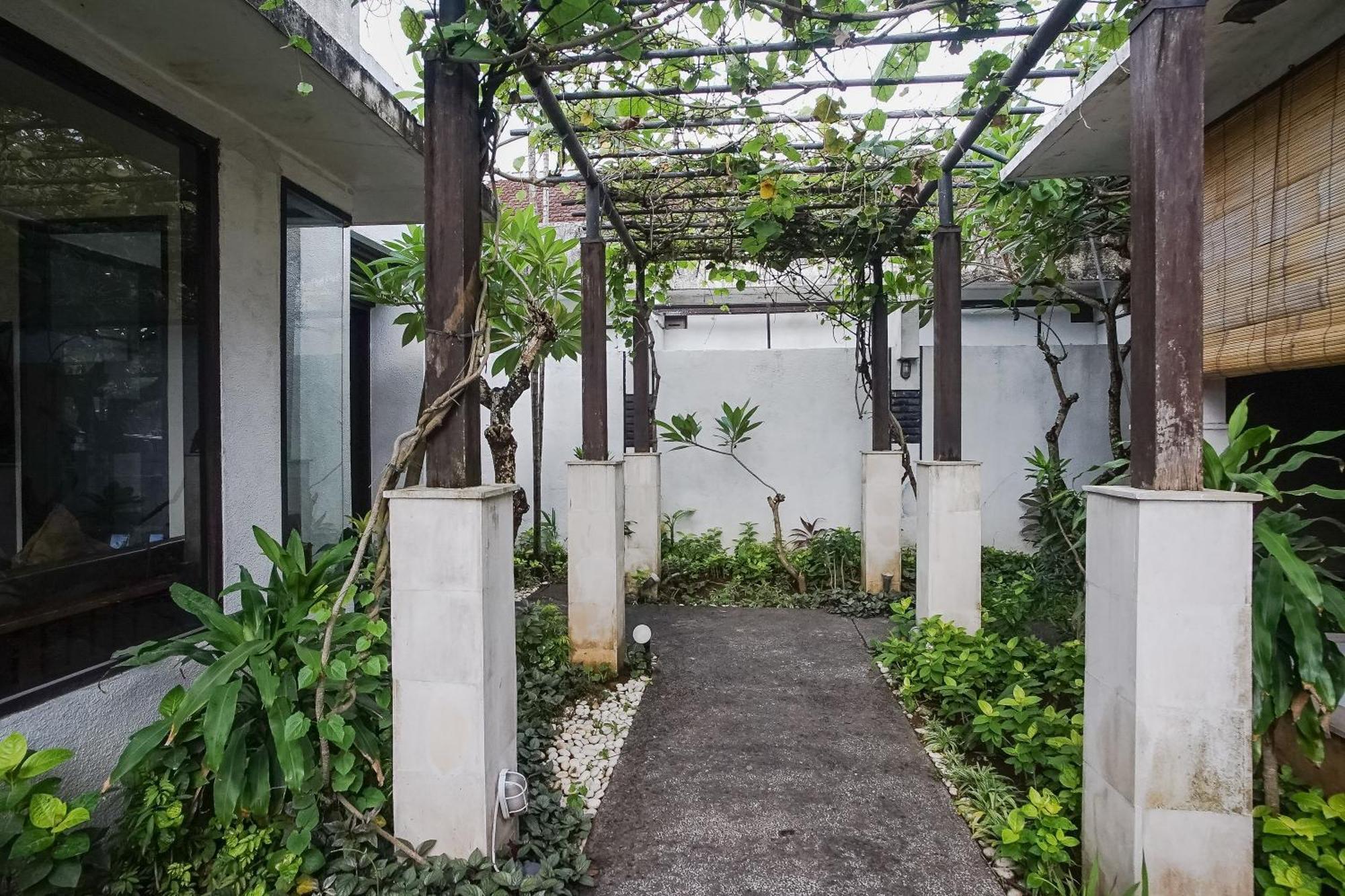 Queen Rose Villa & Spa Jimbaran Eksteriør billede